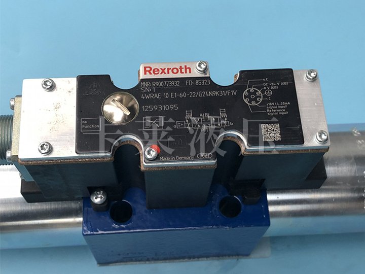 比例方向阀R900773932 4WRAE10E1-60-2X/G24N9K31/F1V