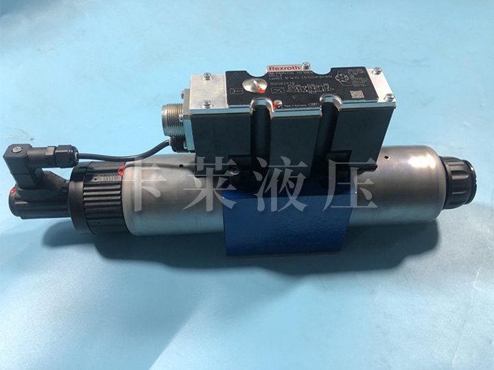 比例方向阀R900927233 4WREE10W75-2X/G24K31/A1V