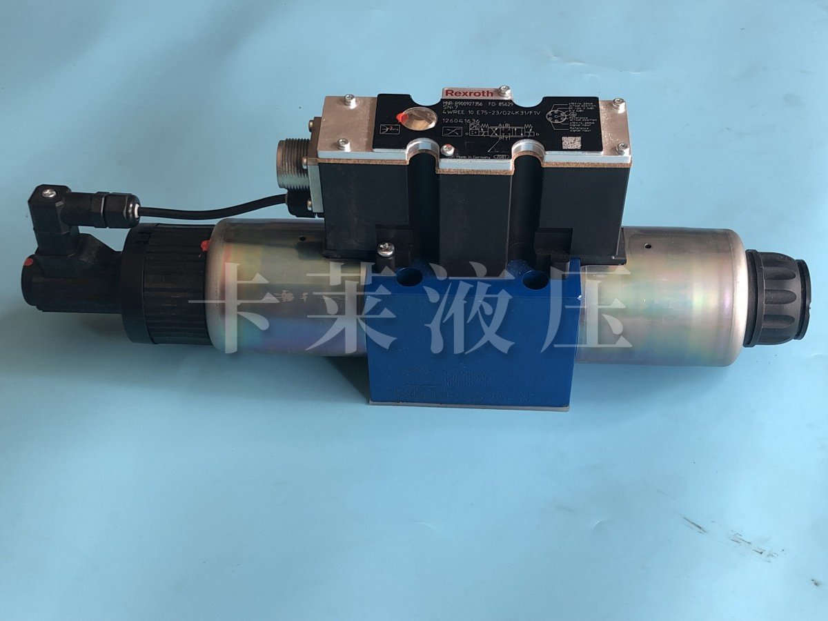 比例方向阀R900927356 4WREE10E75-2X/G24K31/F1V