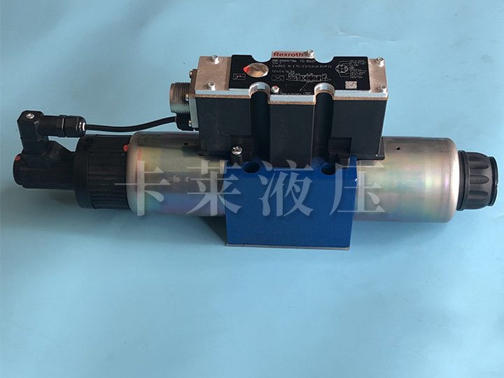 比例方向阀R900927356 4WREE10E75-2X/G24K31/F1V