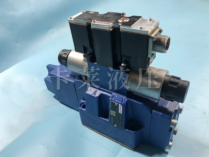 比例方向阀R901052181 4WRZE16W8-150-7X/6EG24N9EK31/F1M