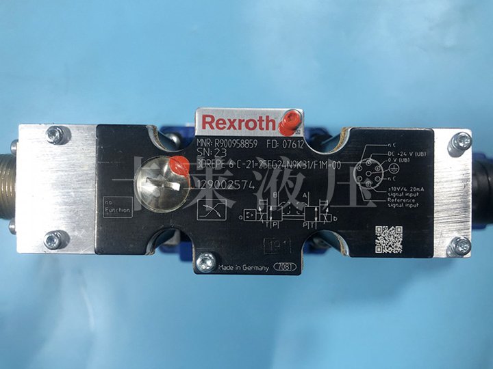 比例方向阀R901268442 4WRZE16W9-150-7X/6EG24N9ETK31/F1D3M