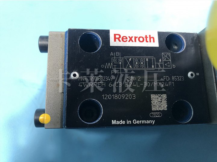 方向控制阀R901382349 4WRPEH6C3B24L-3X/M/24F1