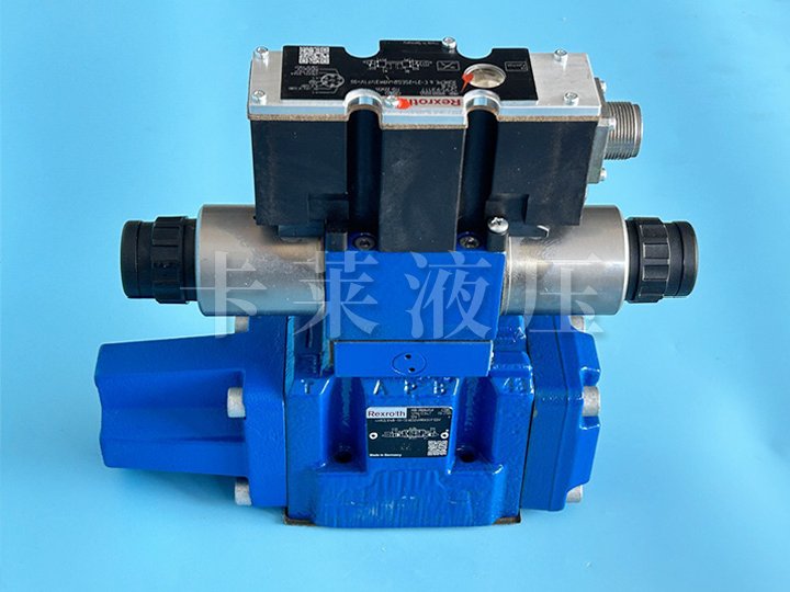 比例方向阀R900949749 4WRZE10W8-50-7X/6EG24N9EK31/F1D3V