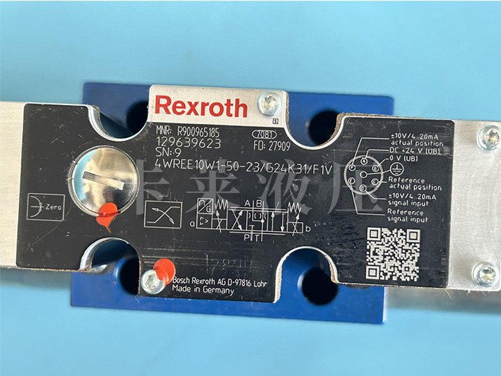 比例方向阀R900965185 4WREE10W1-50-2X/G24K31/F1V
