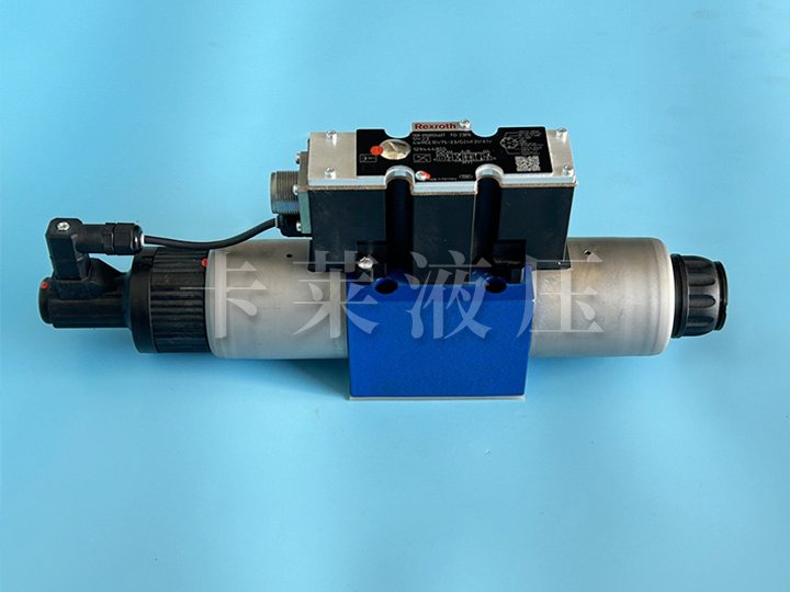 比例方向阀R900924607 4WREE10V75-2X/G24K31/A1V