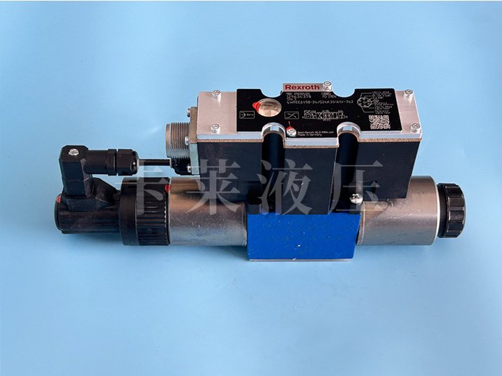 比例方向阀R901125120 4WREE6V08-2X/G24K31/A1V-742