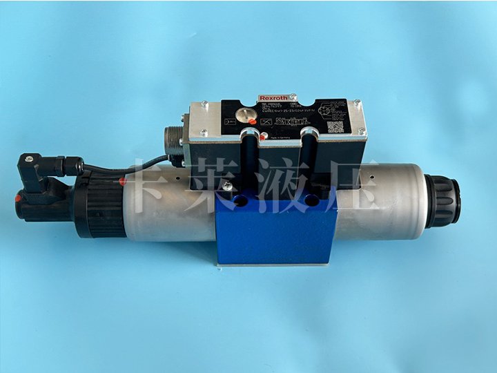 比例方向阀R900962405 4WREE10W1-25-2X/G24K31/F1V