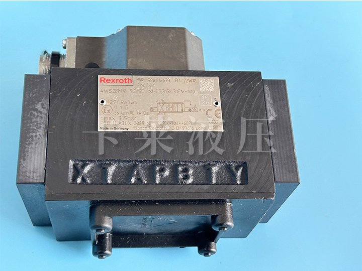 伺服方向阀R901116633 4WS2EM10-5X/5B11XHET315K31EV-100