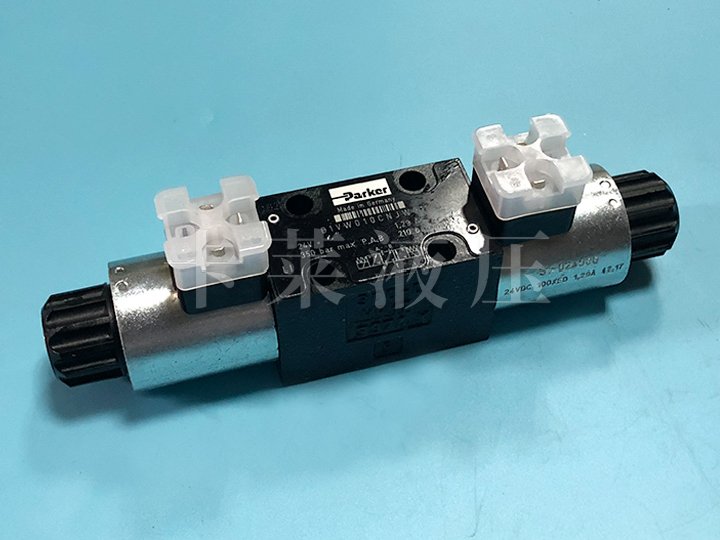 电磁换向阀D1VW010CNJW91