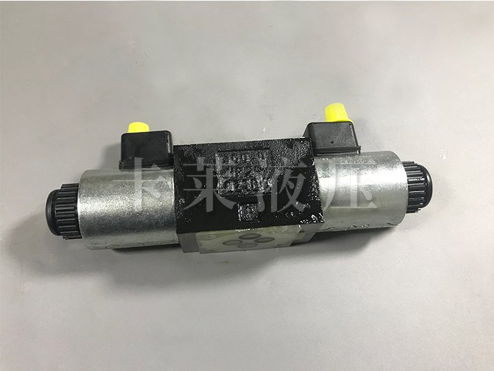 电磁换向阀D1VW020DNJDLJ591