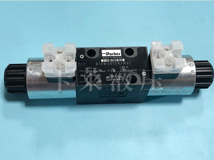 电磁换向阀D1VW001CNJW